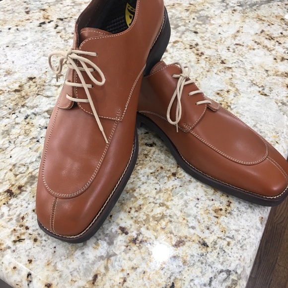 Men’s Laceup shoes - Picture 1 of 4